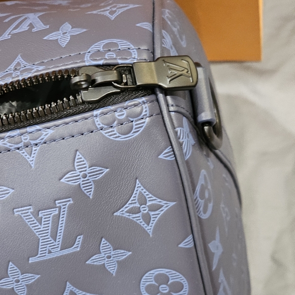 Louis Vuitton Keepall Bandouliere 50 Giant Monogram Shadow Blue Travel Bag Leath - Picture 10 of 16